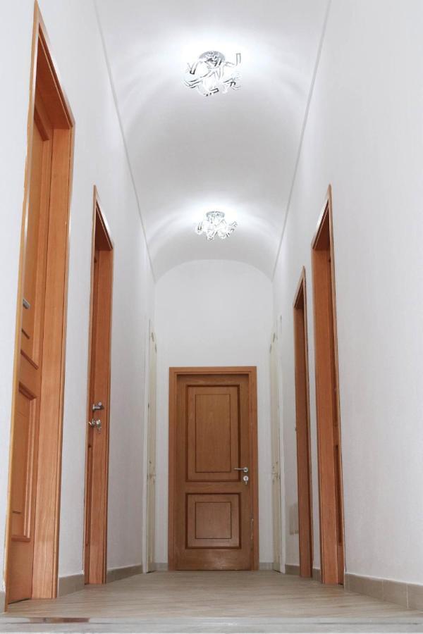 Clelia'S Boutique Rooms & Suites La Maddalena  Zewnętrze zdjęcie