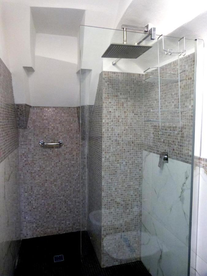 Clelia'S Boutique Rooms & Suites La Maddalena  Zewnętrze zdjęcie