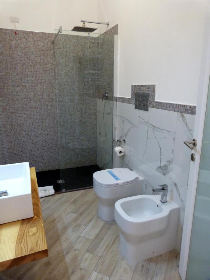 Clelia'S Boutique Rooms & Suites La Maddalena  Zewnętrze zdjęcie